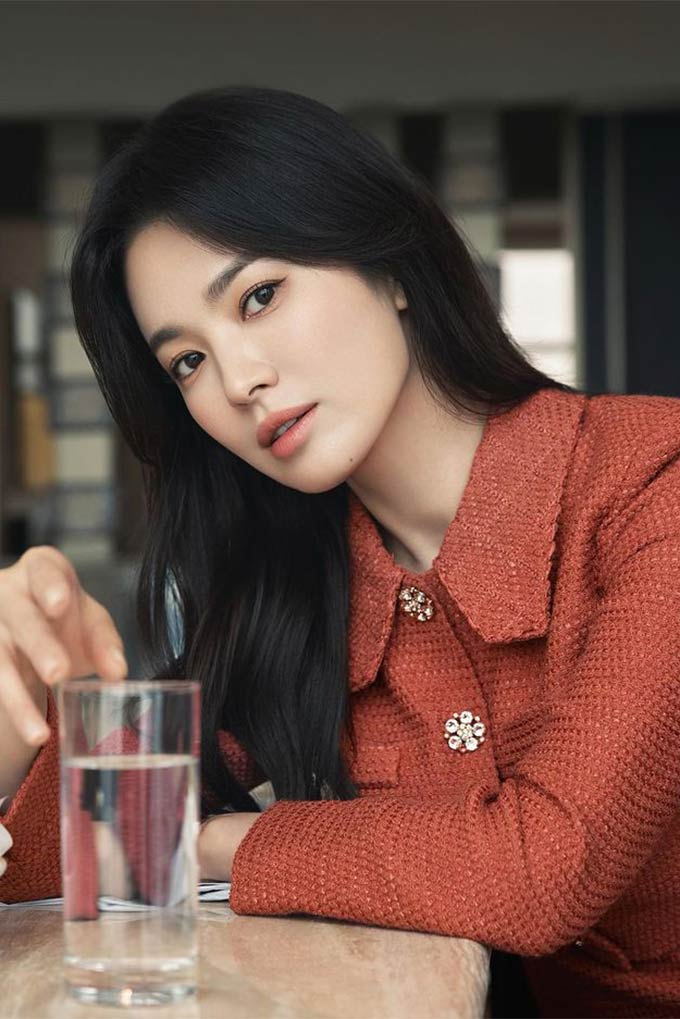 Song Hye Kyo và kiểu tóc mái bay