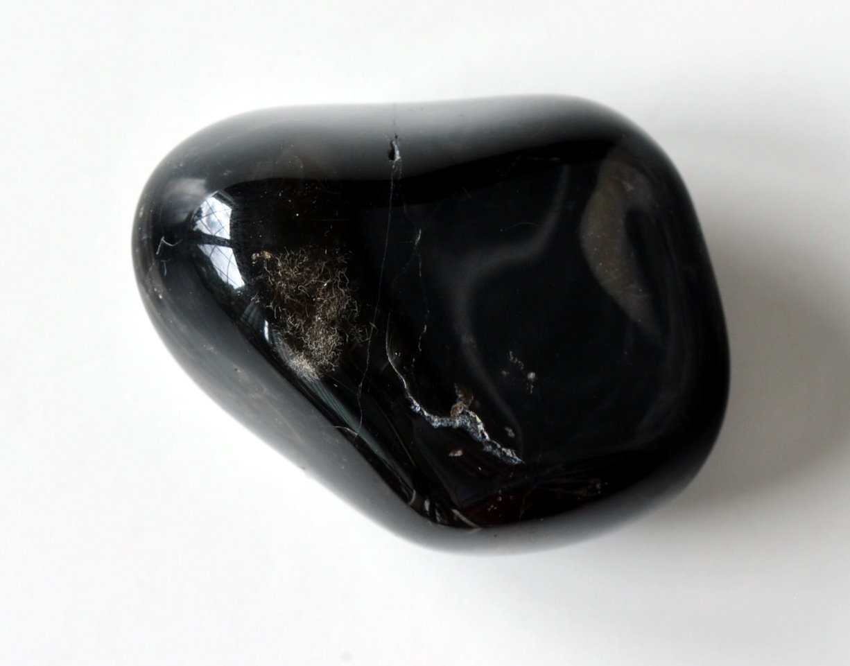 đá phong thủy black onyx