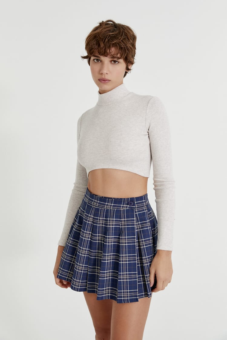 áo crop top cổ lọ