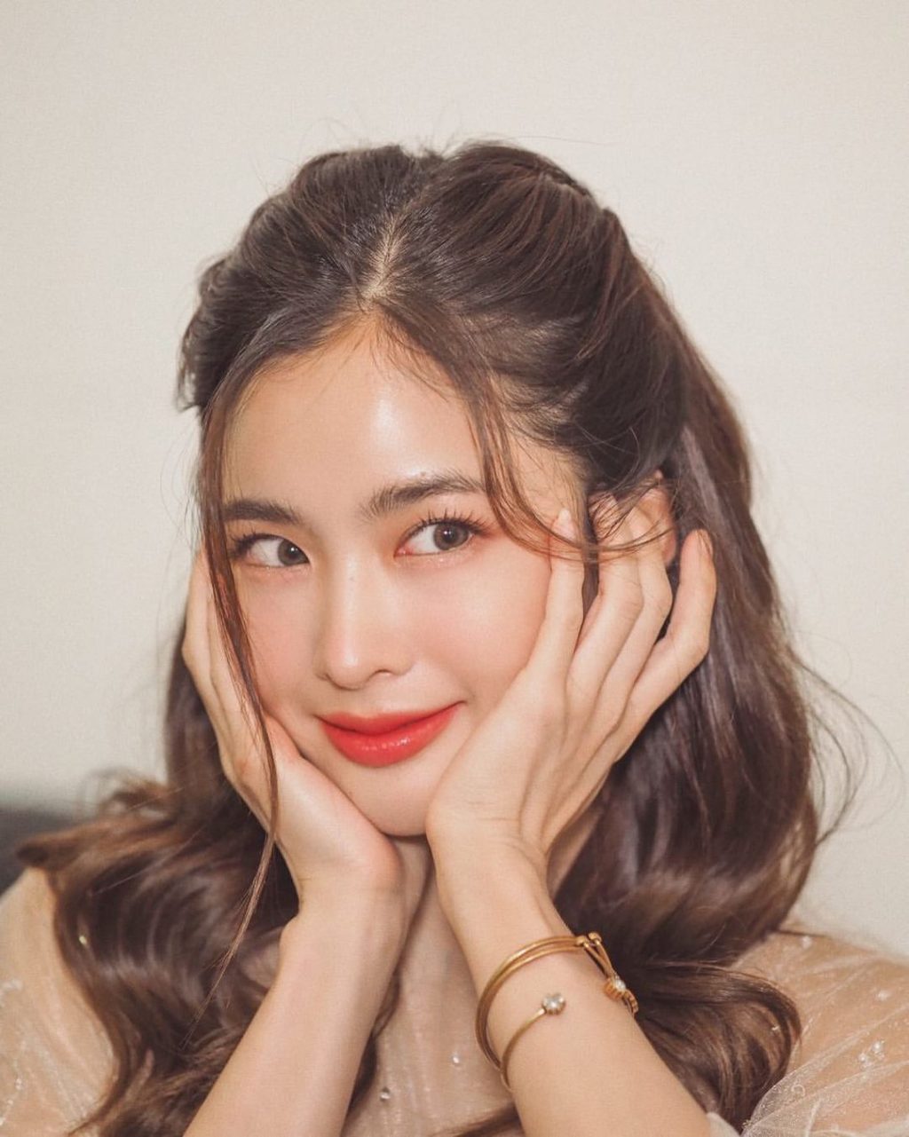 lược gội đầu mang lại nhiều công dụng cho mái tóc lược gội đầu mang lại nhiều công dụng cho mái tóc