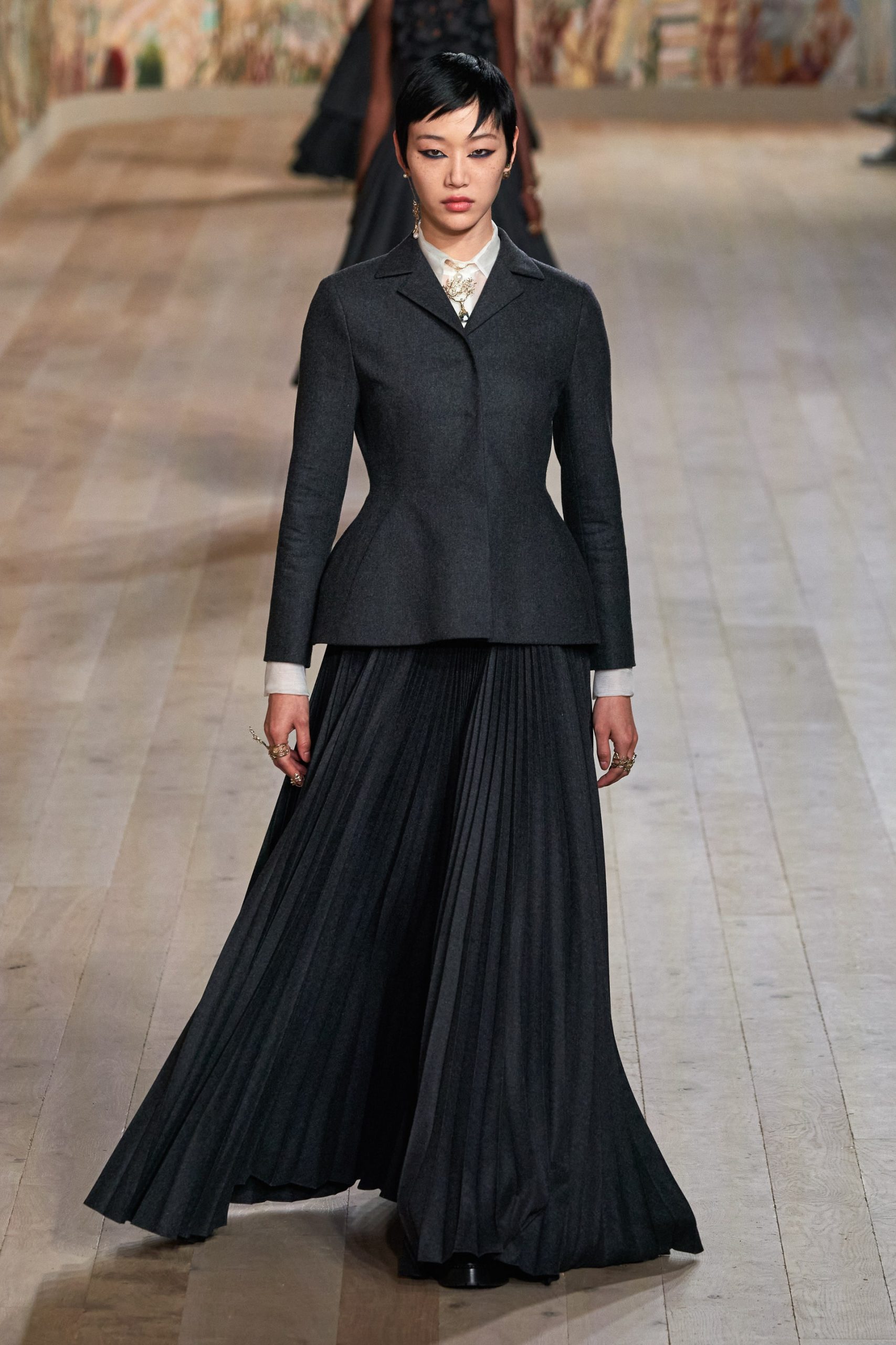 Sora Choi trong Dior Haute Couture Thu 2021