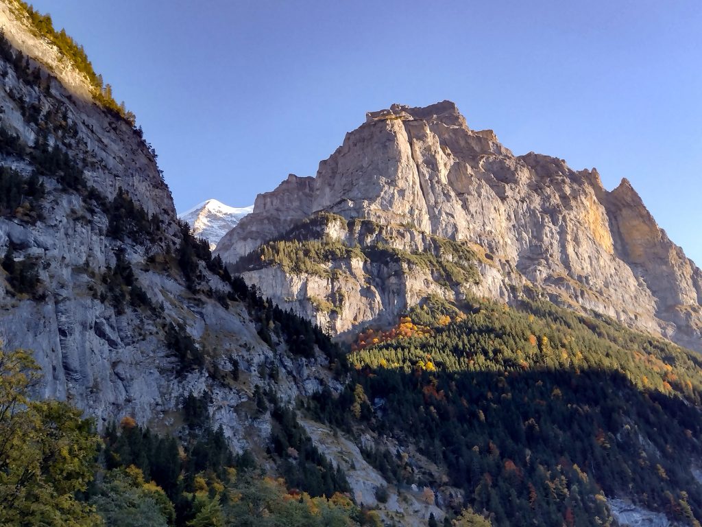 Thụy Sĩ khung cảnh thung lũng