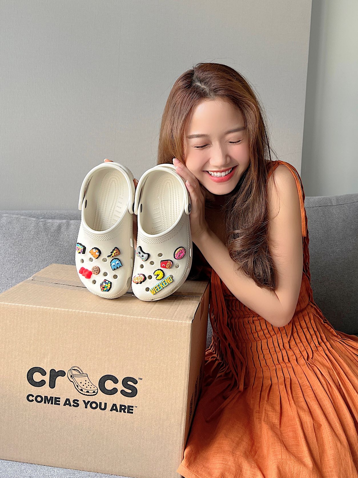 Nhung Gumiho trải nhiệm crocs