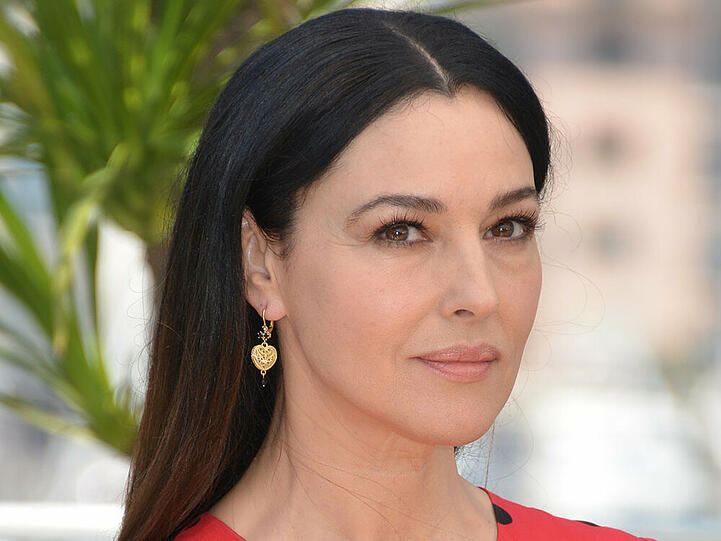 Monica Bellucci trở thành Bond girl ở tuổi 50.