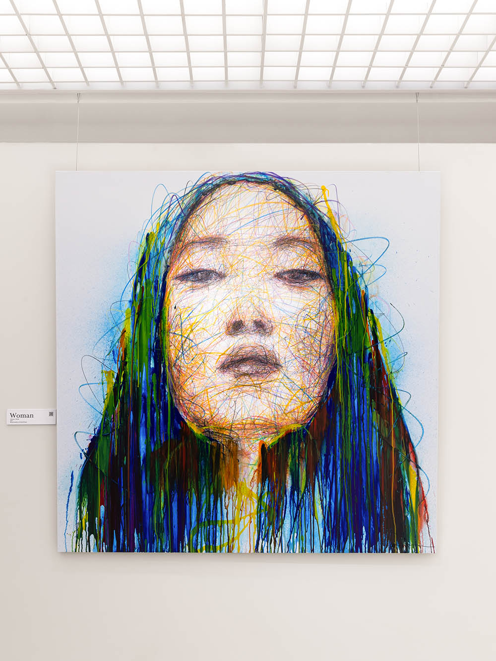 tranh cô gái tại triển lãm nghệ thuật Hom Nguyen 