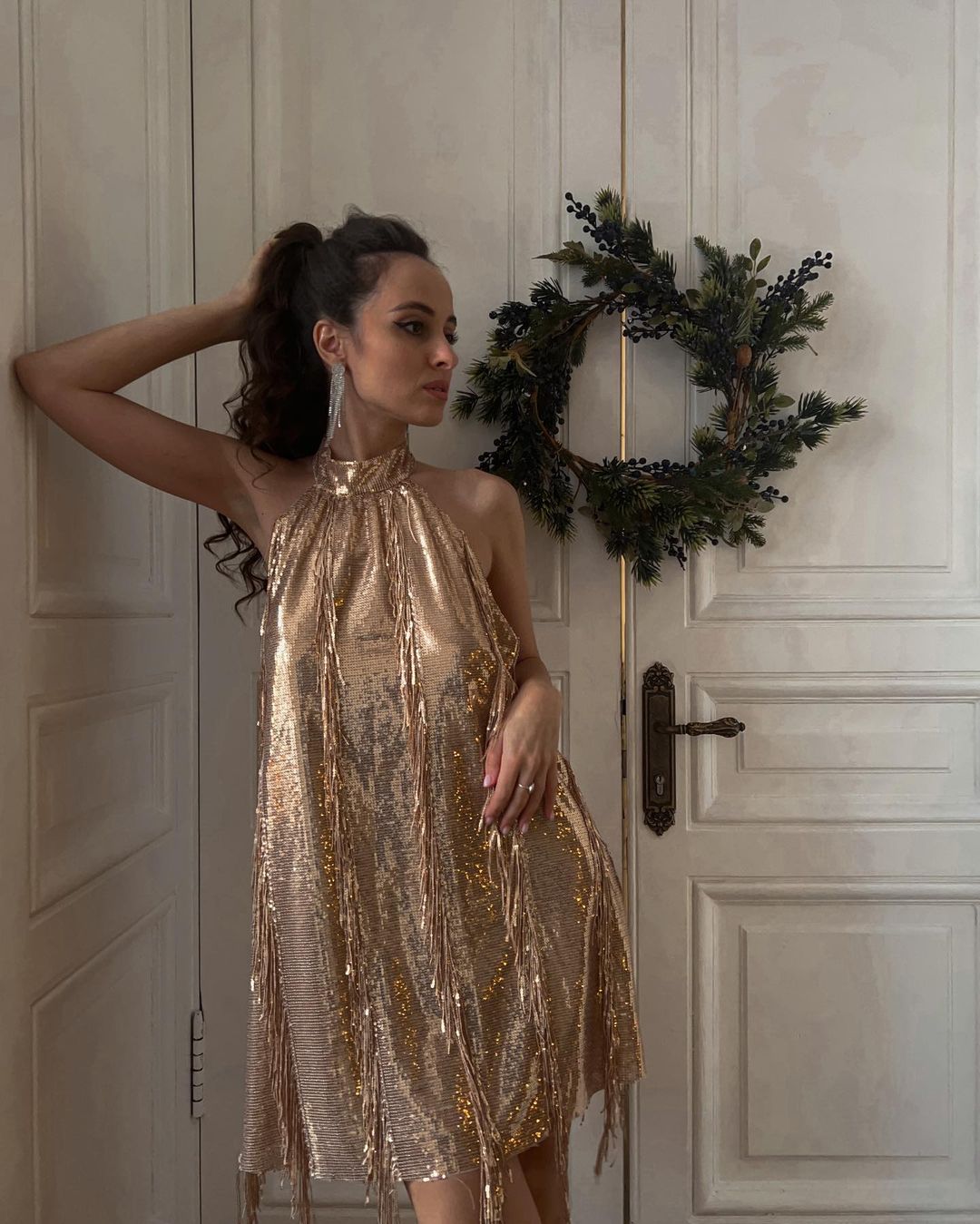 thiết kế váy sequin màu gold