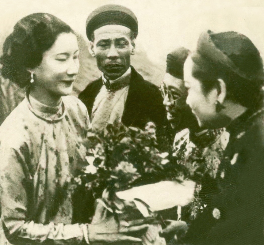 hoàng hậu Việt Nam trong ngày cưới