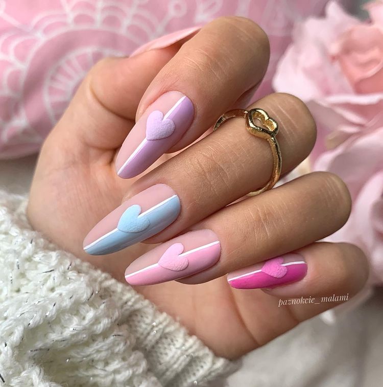 Xu hướng nail nhiều màu sắc