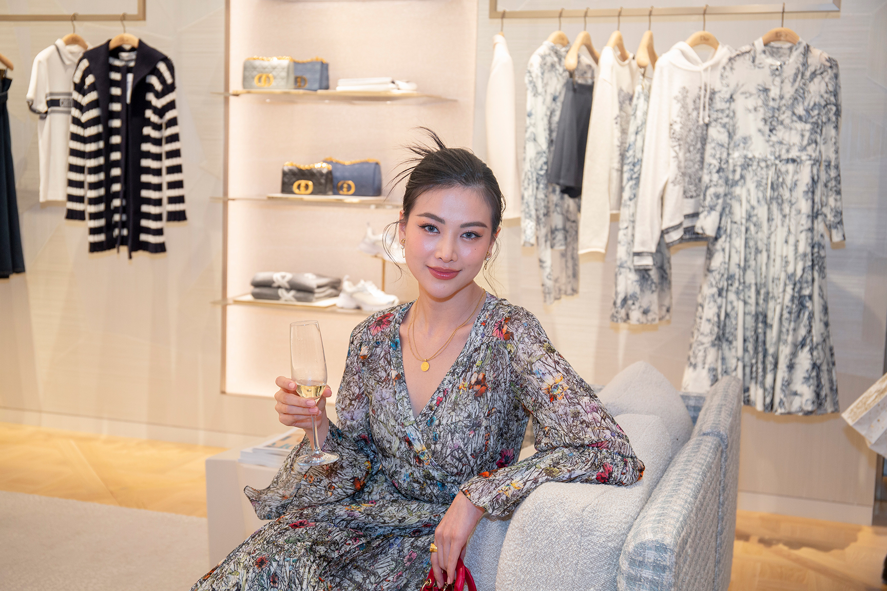 khách mời khai trương boutique