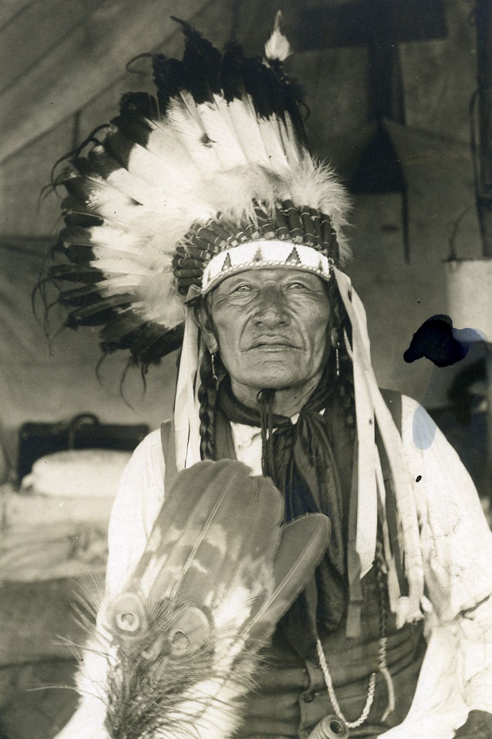 lông vũ trong bộ lạc Mỹ bản địa