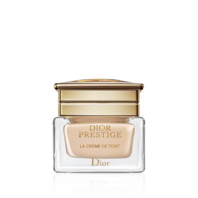 Kem nền Dior Prestige La Crème de Teint cho lớp nền tươi mát, căng mọng và mềm mịn