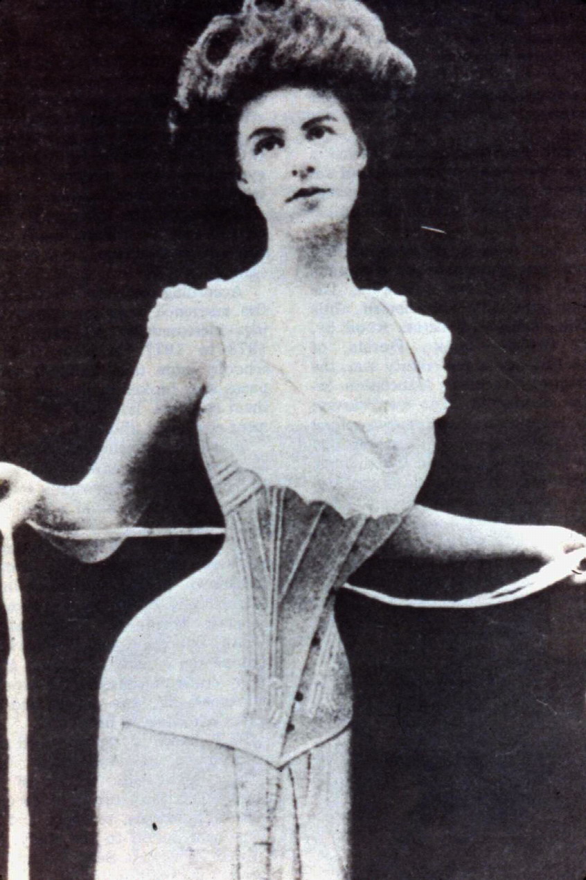 Mỗi ngày, bạn đều mặc 5 cuộc tranh cãi đình đám nhất làng thời trang lich su corset - Mỗi ngày, bạn đều mặc 5 cuộc tranh cãi đình đám nhất làng thời trang