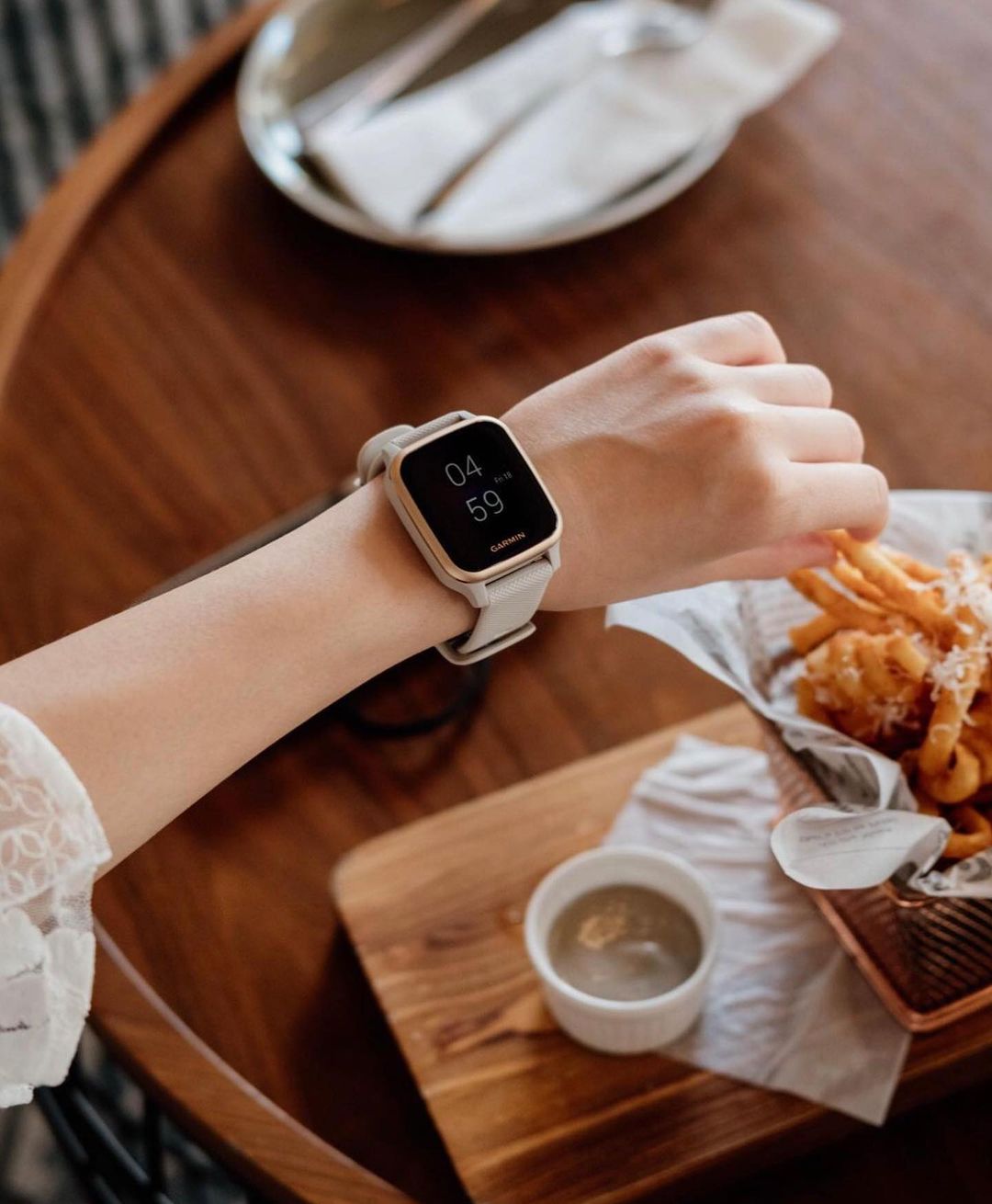 đồng hồ công nghệ smartwatch garmin