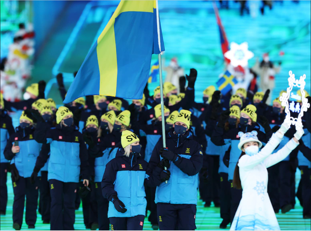 sweden - Thời trang cao cấp tràn ngập Olympic 2022, các vận động viên mặc đồ nội y của Kim Kardashian