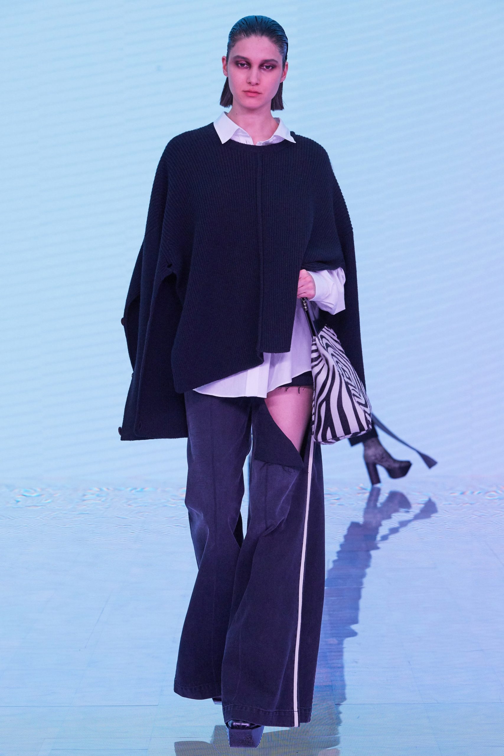 Peter Do Thu-Đông 2022: Những bộ suit ích kỷ 10 PD FW22 RTW New York credit Greg Kessler brand scaled - Peter Do Thu-Đông 2022: Những bộ suit ích kỷ
