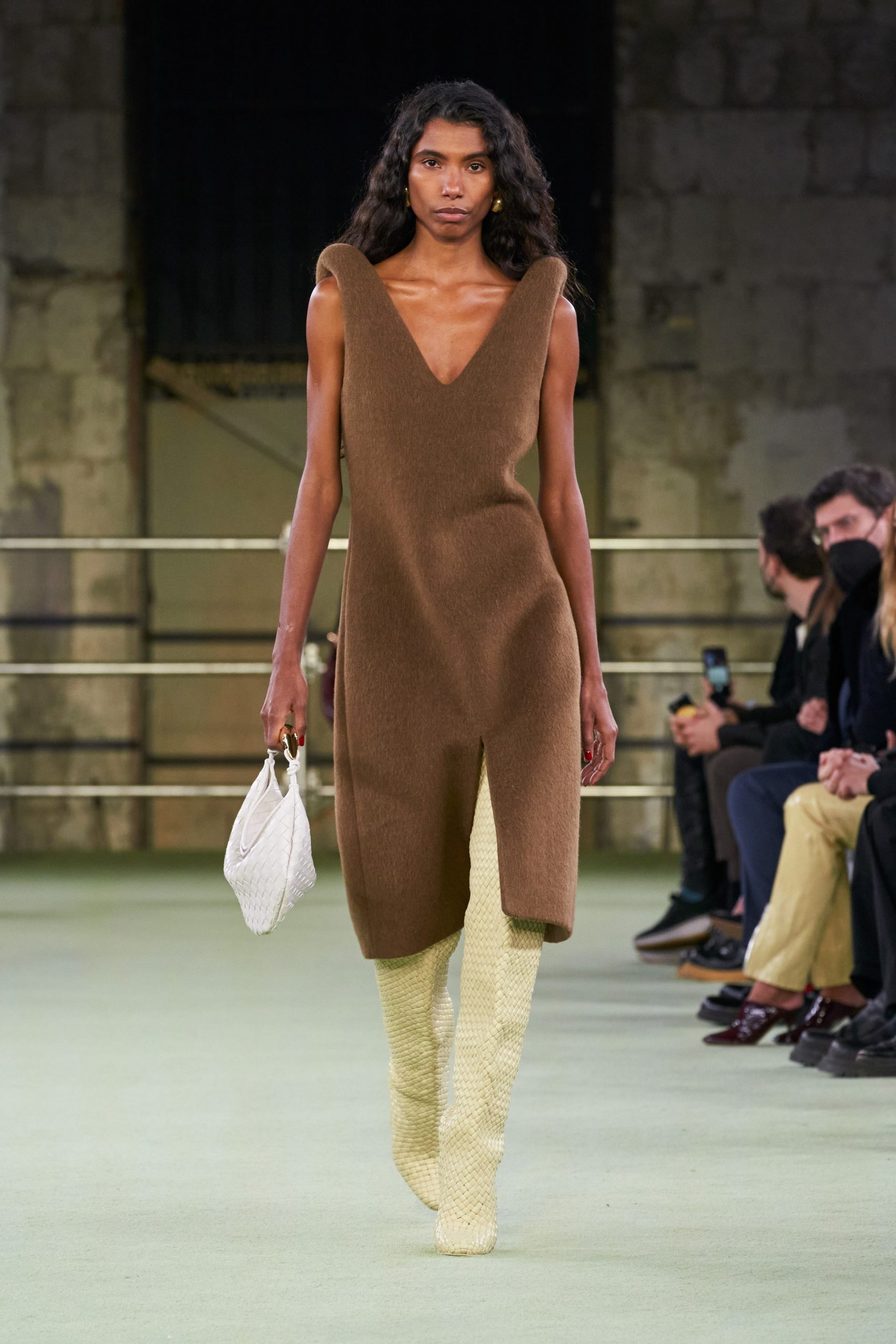 bottega veneta thu đông 2022 look 41