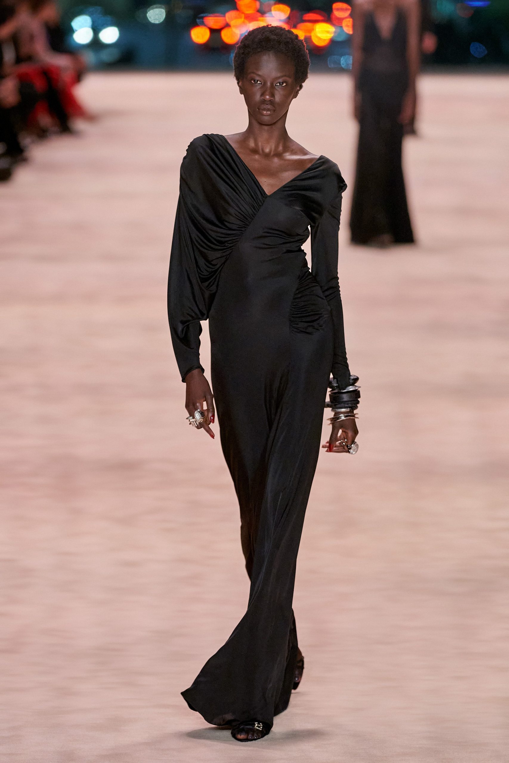 Saint Laurent ready-to-wear mùa Đông 2022 Look 48