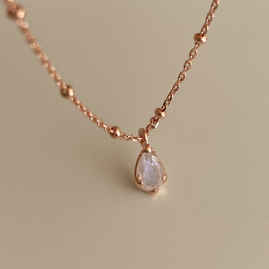 dây chuyền moonstone quà tặng mẹ