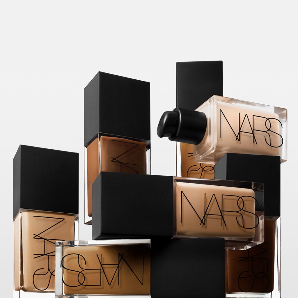 kem nền NARS Light Reflecting foundation - sản phẩm làm đẹp mới