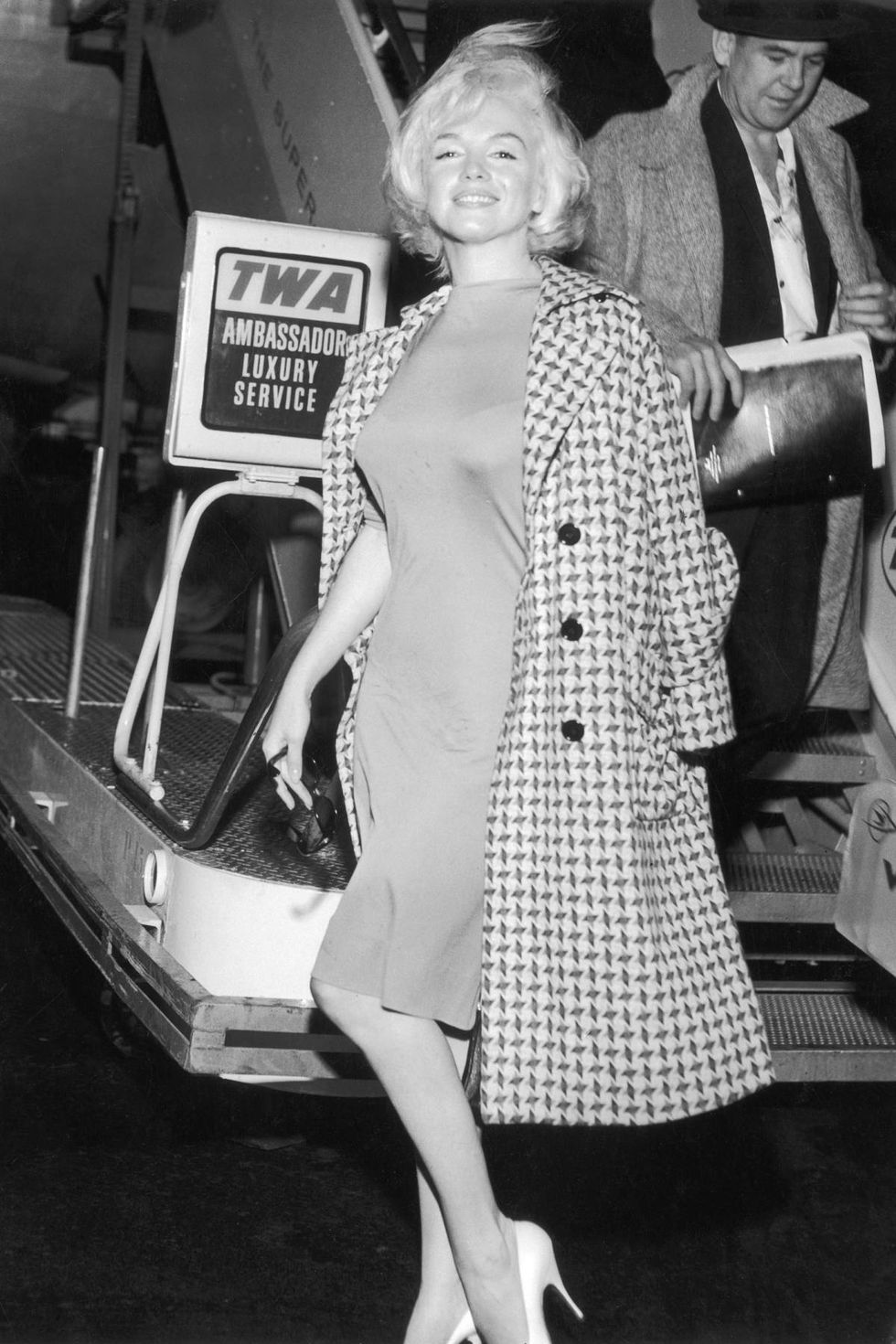 thời trang sân bay Marilyn Monroe