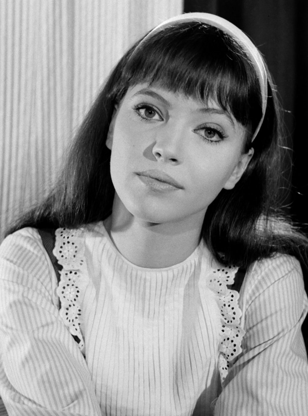 bí quyết làm đẹp của Anna Karina