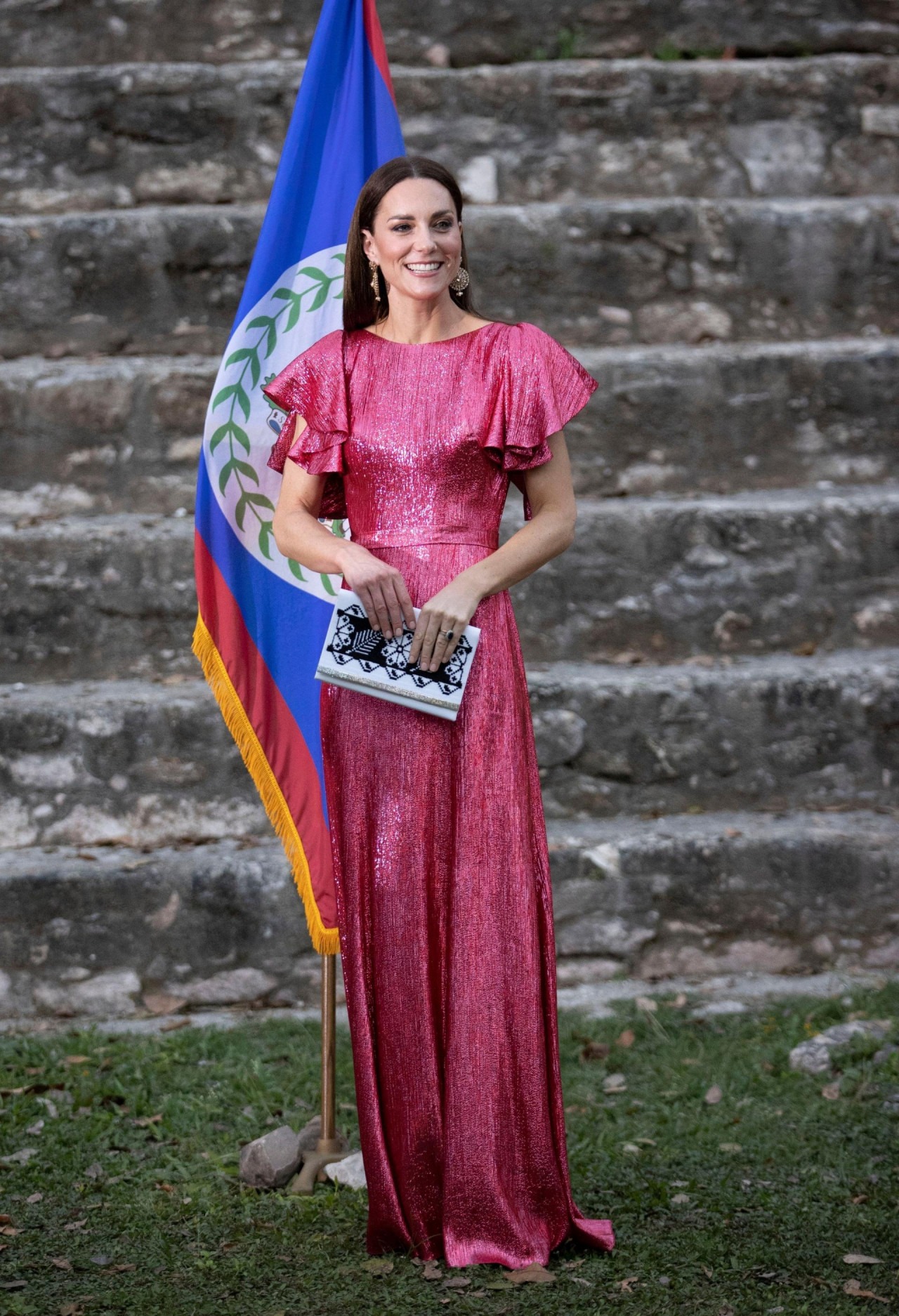 Ngày 21 tháng 3 Nữ công tước xứ Cambridge tham dự tiệc chiêu đãi do Toàn quyền Belize tổ chức để kỷ niệm Năm lễ Bạch kim của Nữ hoàng