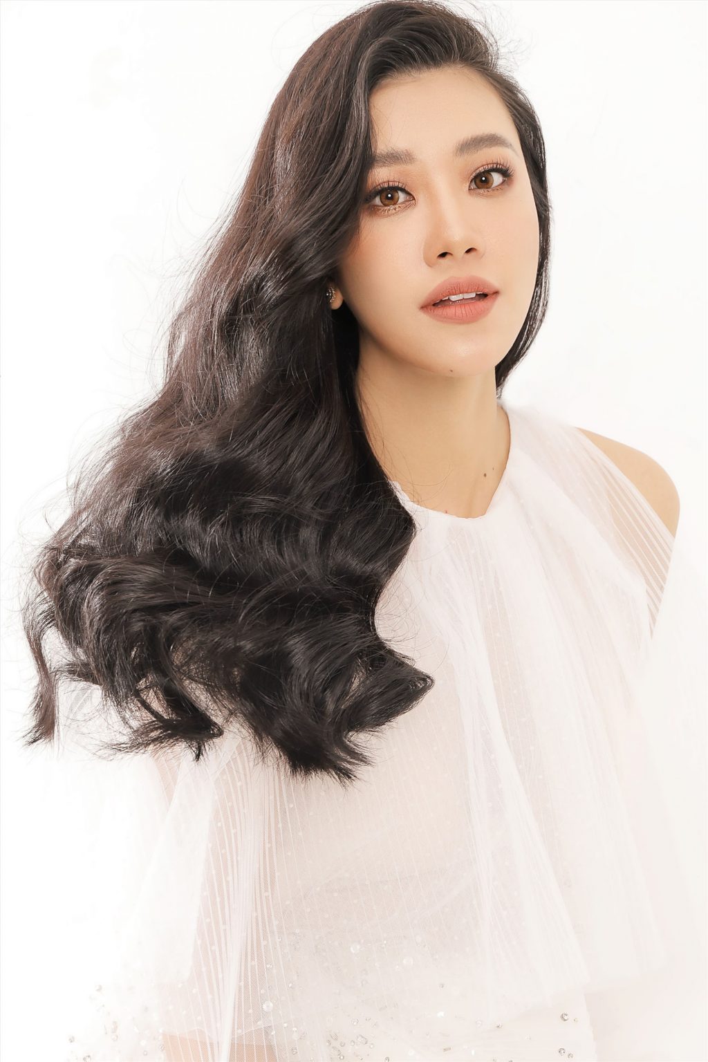 biểu tượng tóc đẹp Kim Duyên