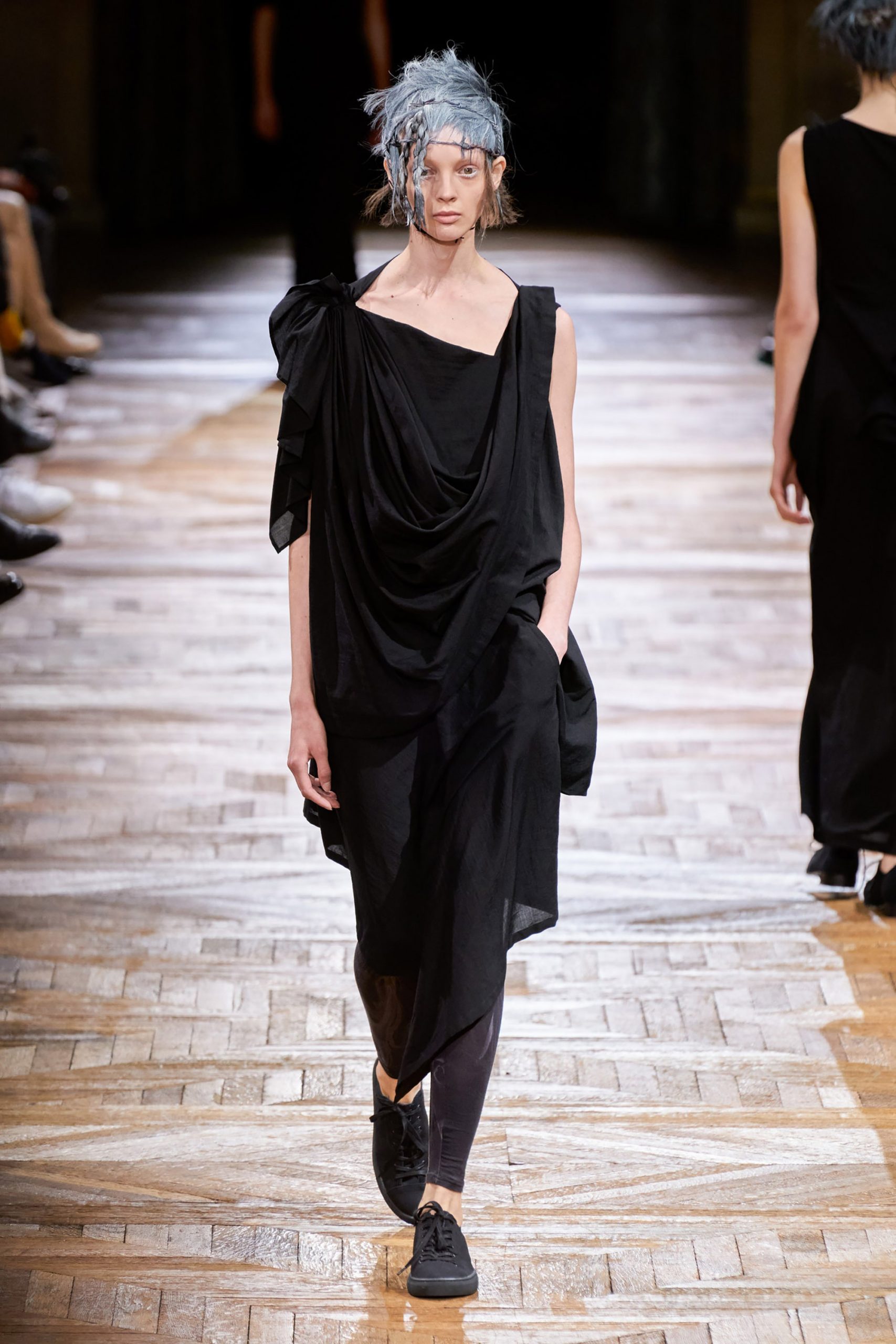 thời trang thương hiệu Yohji Yamamoto