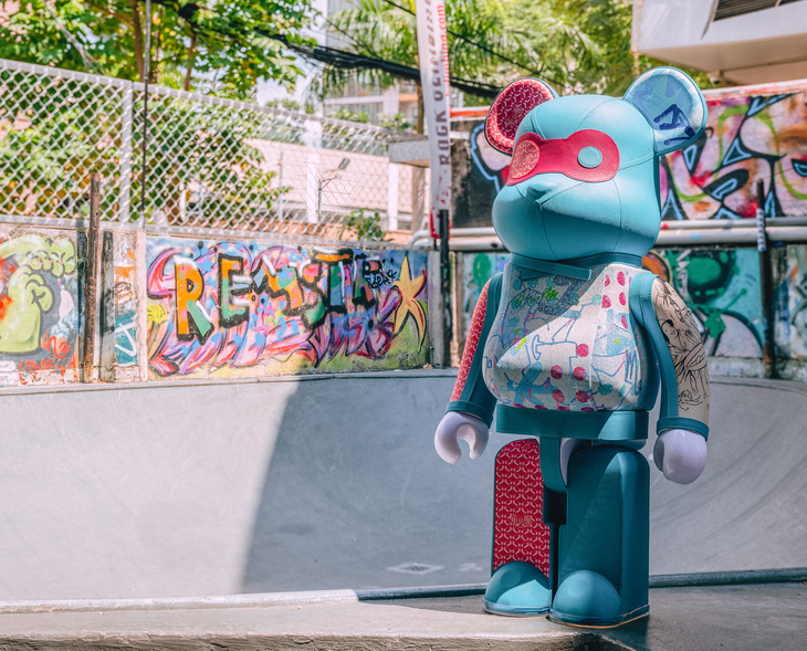 Be@rbrick ở Saigon Outcast