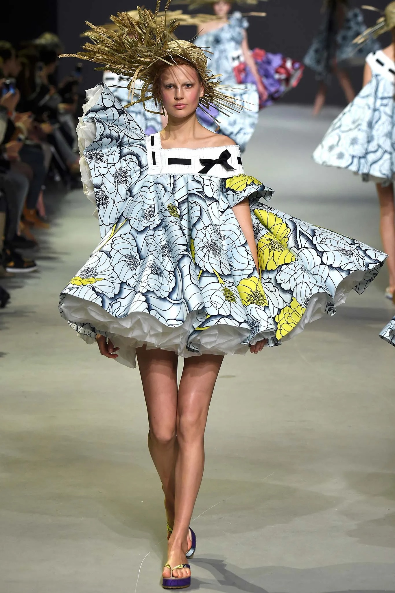 Viktor Rolf Haute Couture xuân hè 2015