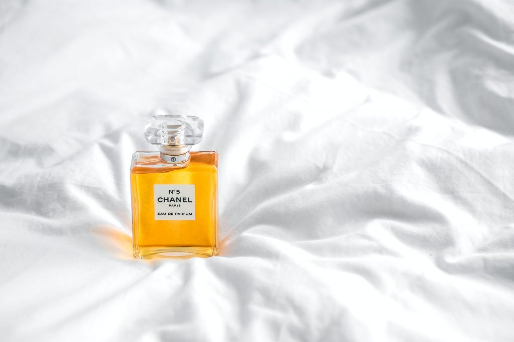 Chanel N°5 - Hương nước hoa dành cho mẹ.