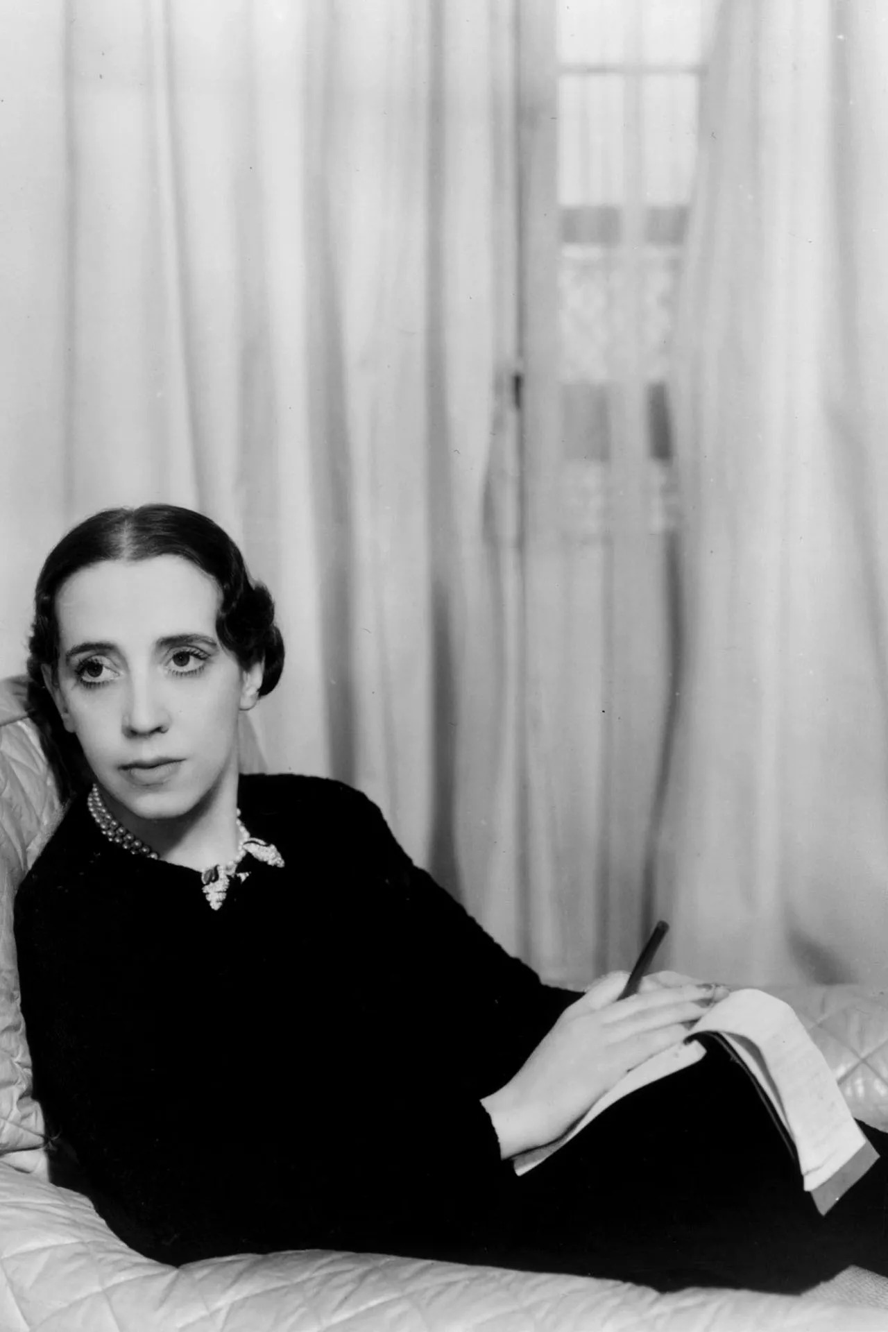 chân dung NTK Elsa Schiaparelli