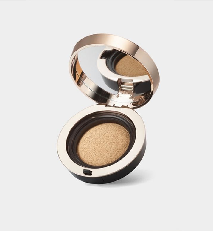 Các bước trang điểm đẹp với Sulwhasoo Timetreasure Radiance Serum Cushion.