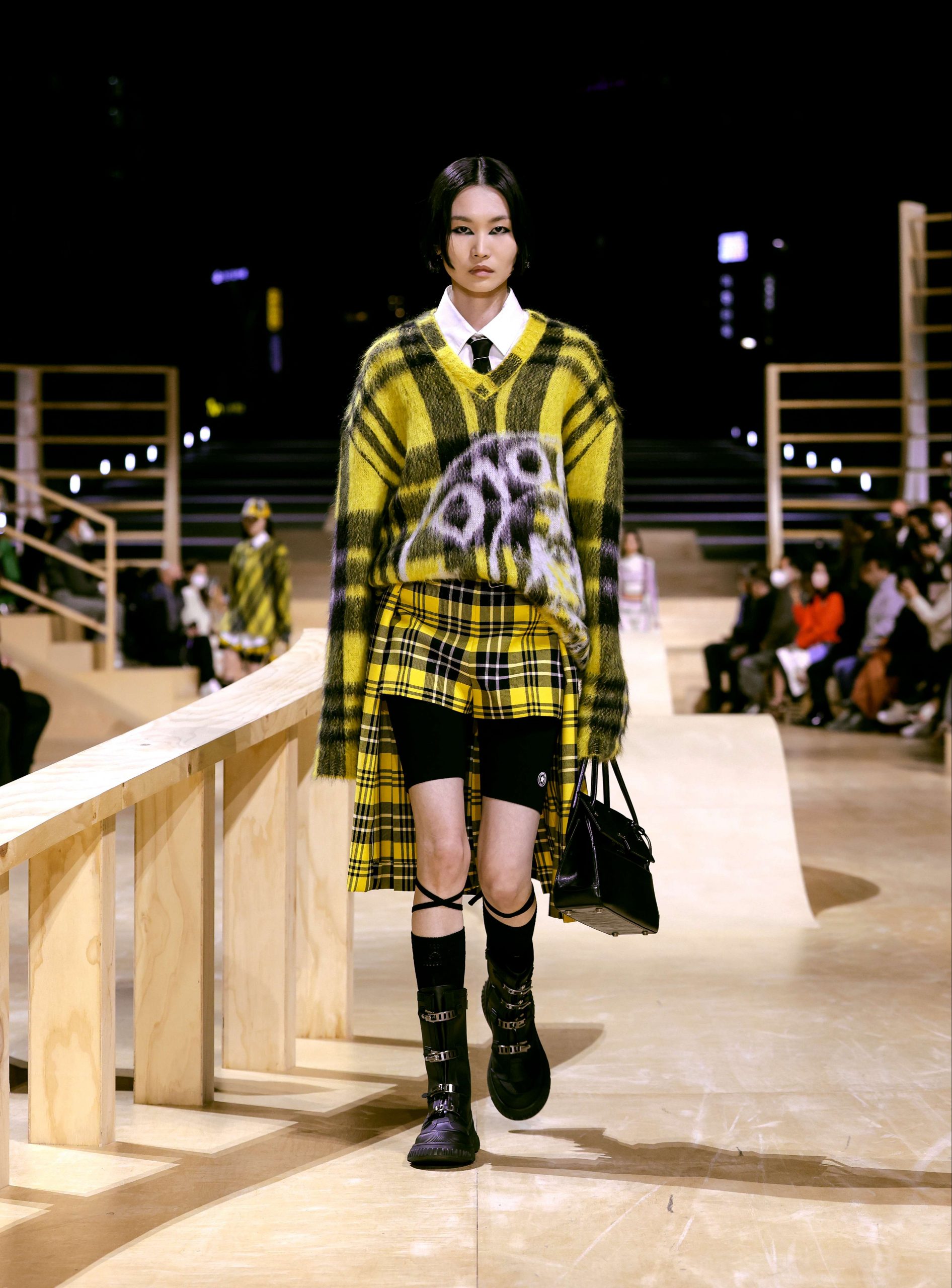 dior fall 2022 look 2