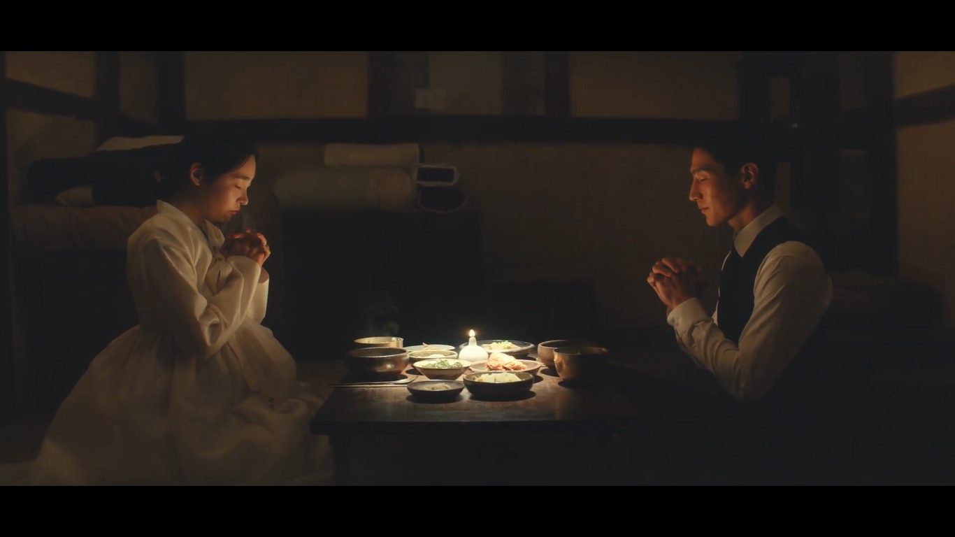 cảnh phim lễ cưới isak và sunja pachinko 