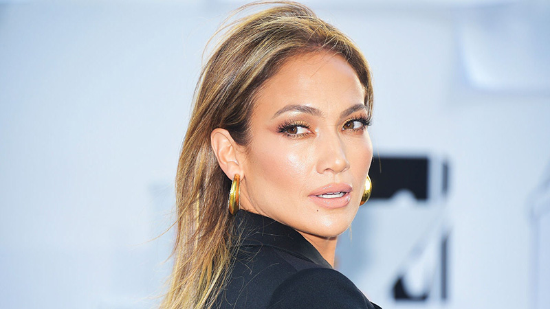bí quyết trẻ hóa làn da của Jennifer Lopez ở tuổi 52