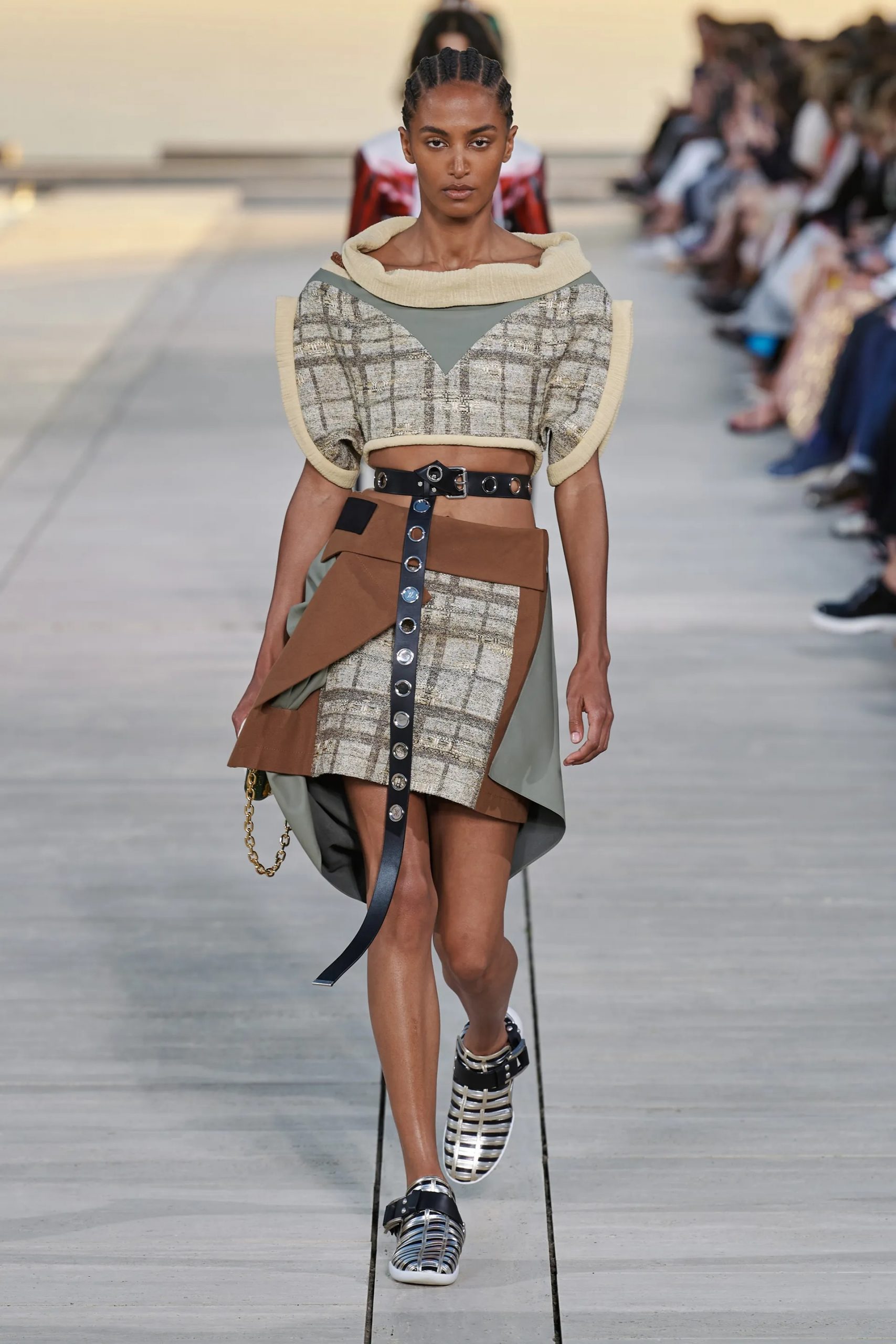 Louis Vuitton Cruise 2023 look 17