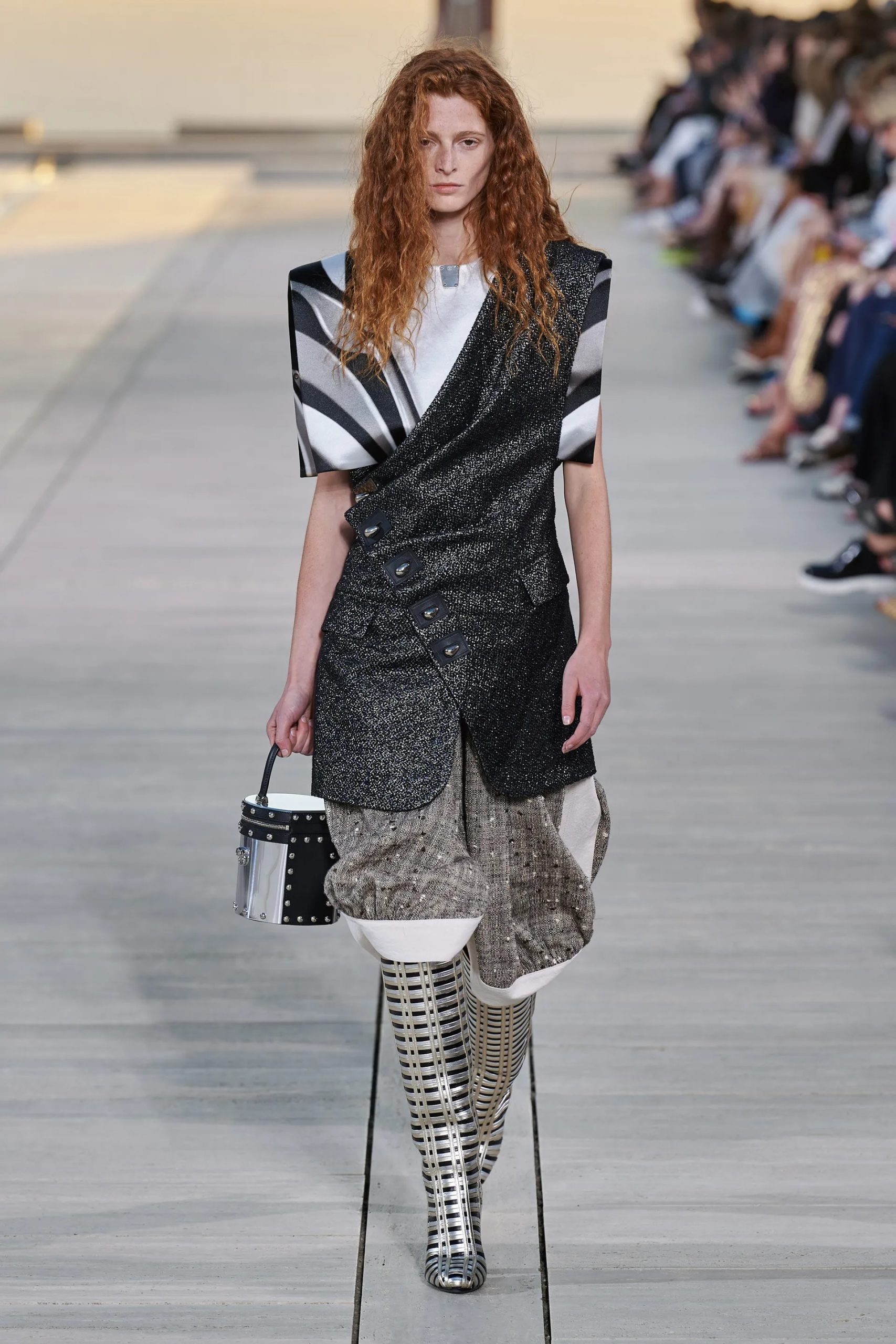 Louis Vuitton Cruise 2023 look 32