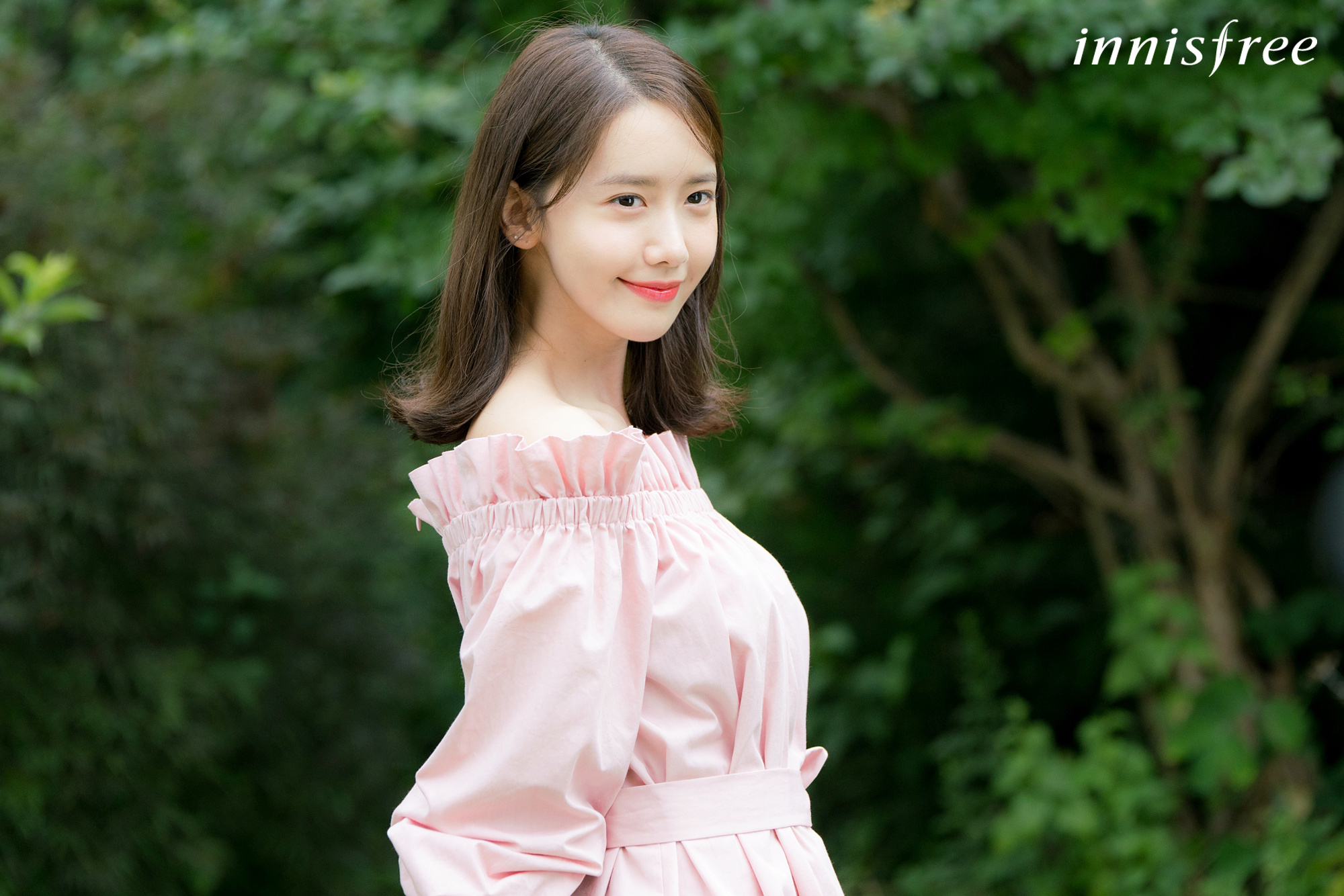 Nhan sắc trong trẻo của Yoona trong những thước ảnh của innisfree