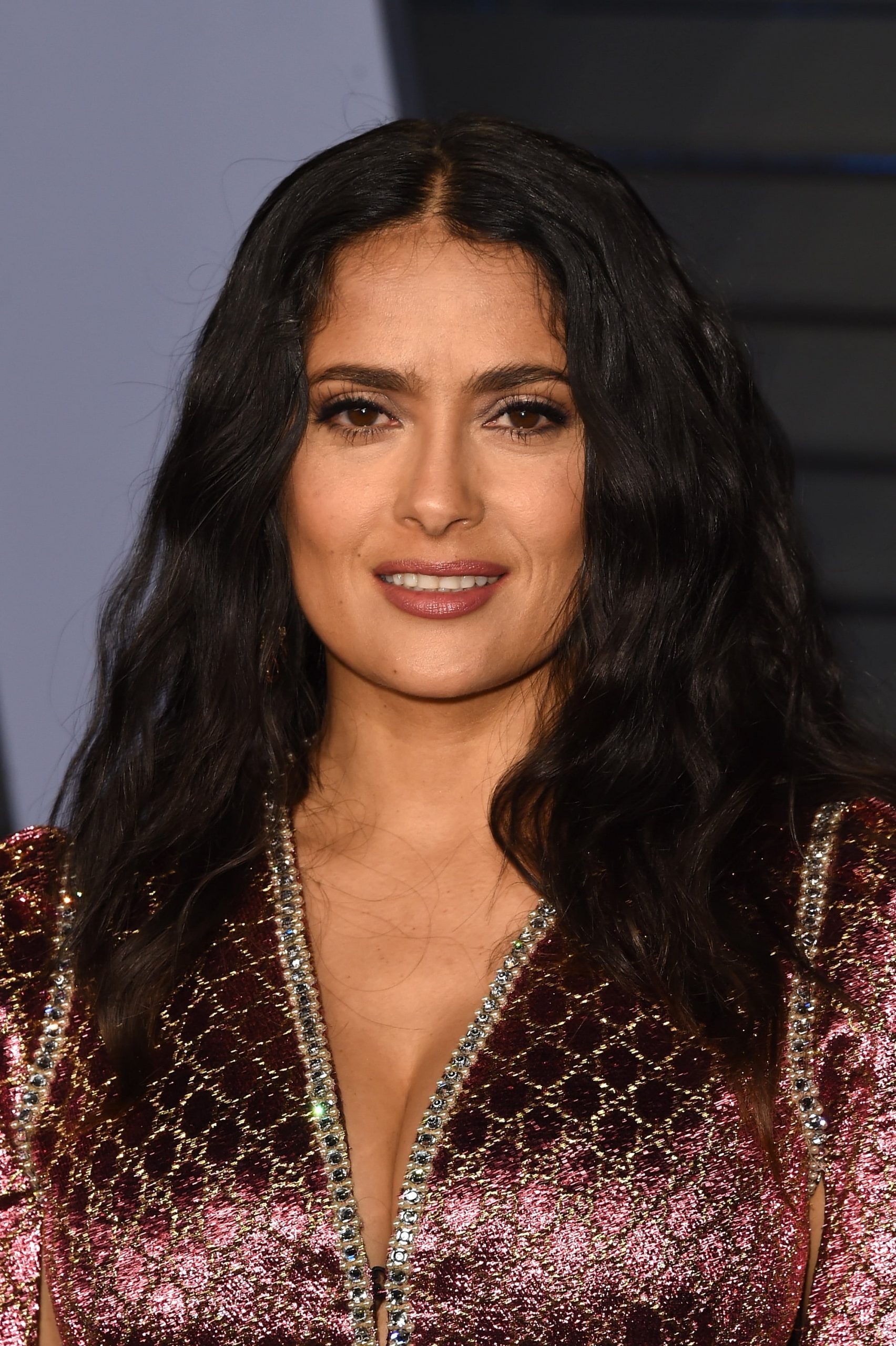 Salma Hayek dưỡng da