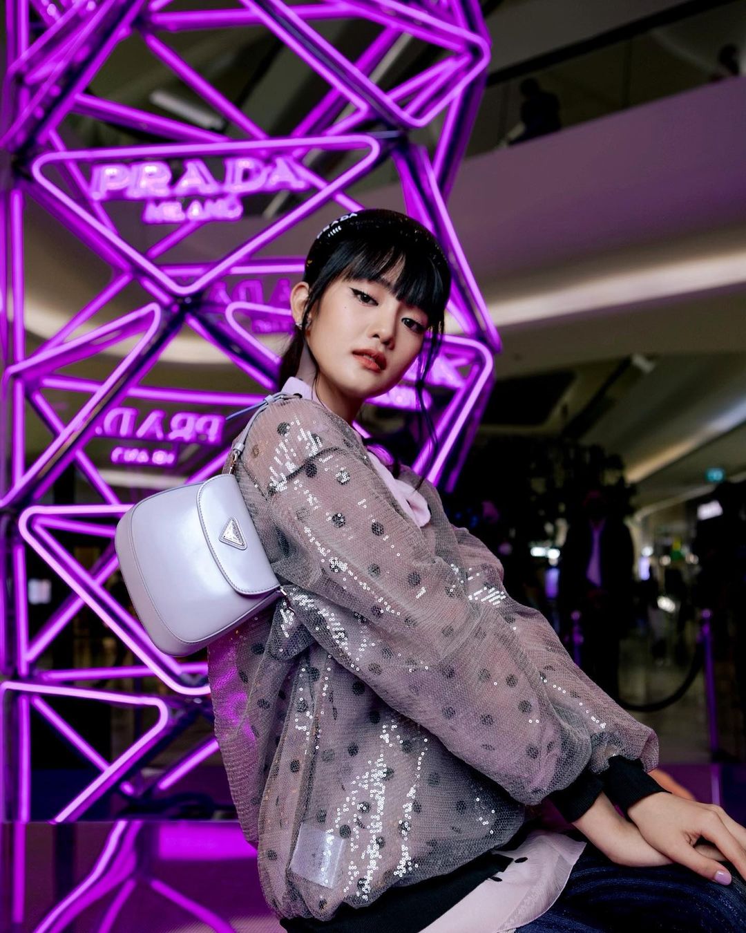 Đại sứ tiềm năng Minnie tại Prada pop-up store