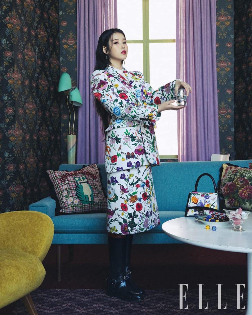 Lee Ji Eun trên bìa tạp chí ELLE Korea