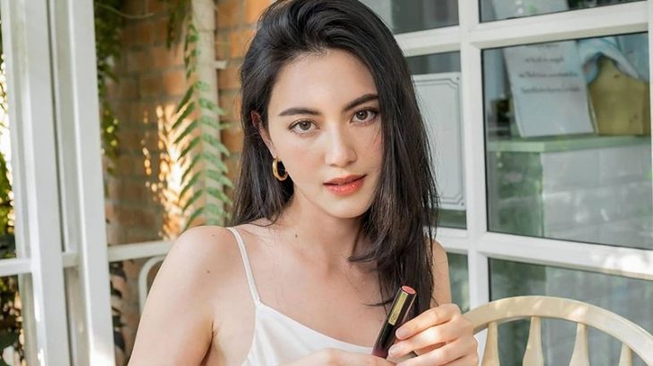 Làm thế nào để tối ưu hóa hiệu quả làm đẹp của giấy thấm dầu? trang diem ngay he anh ngang 730x410 - Làm thế nào để tối ưu hóa hiệu quả làm đẹp của giấy thấm dầu?