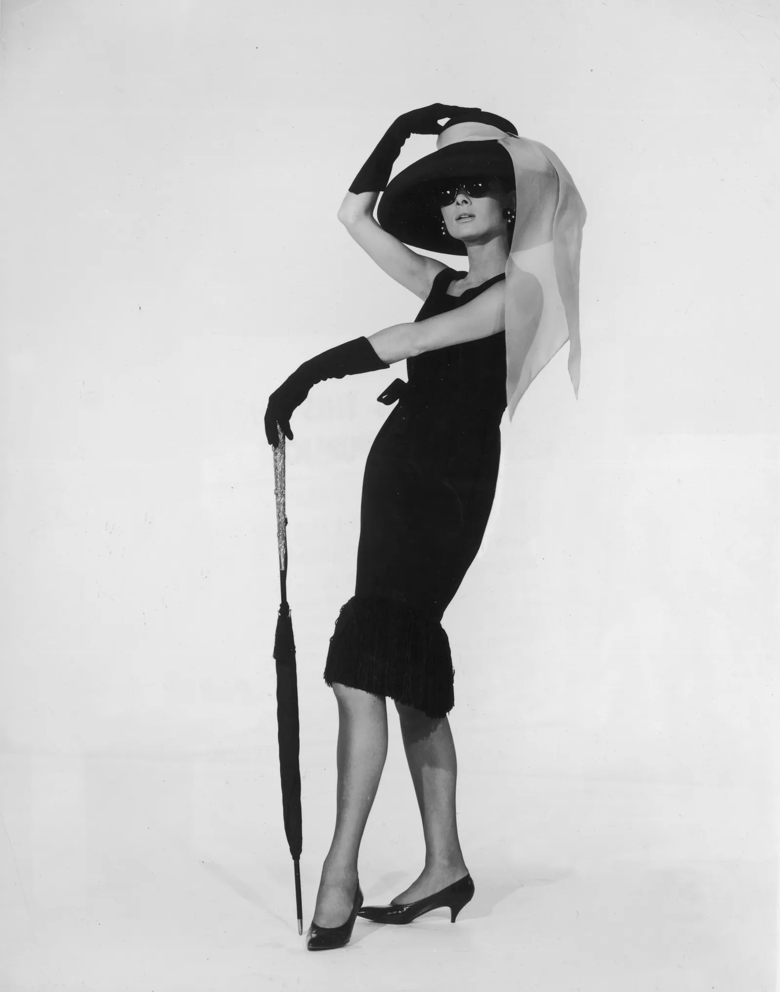 Audrey Hepburn Givenchy - Giải nghĩa tủ đồ “classic” với 6 tượng đài của thời trang cổ điển
