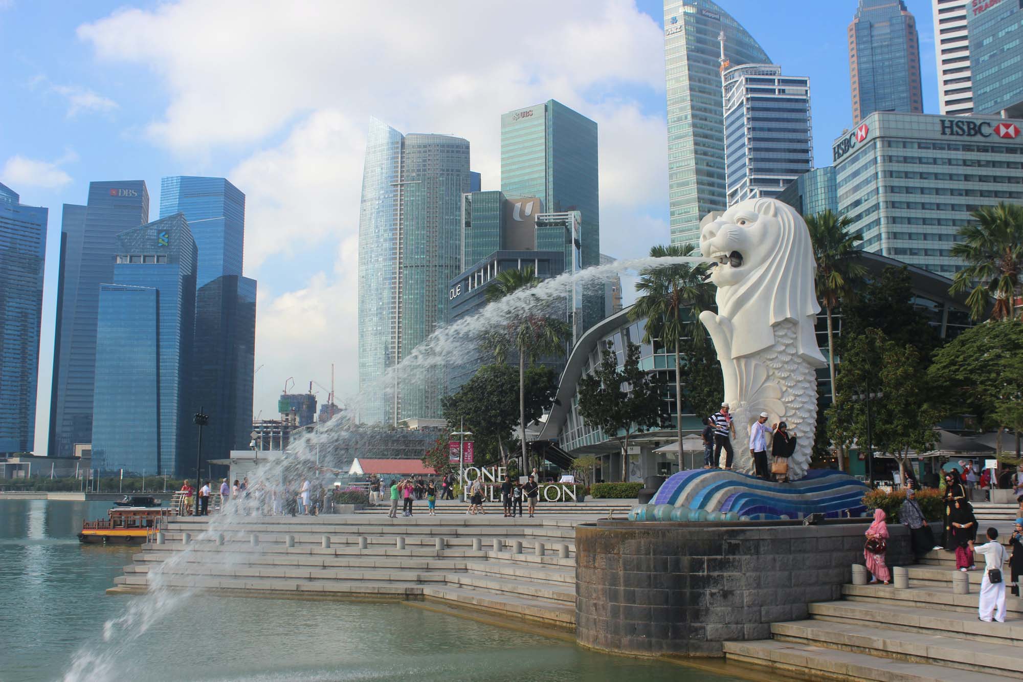 merlion park singapore - 11 địa điểm bạn không nên bỏ qua khi đến Singapore