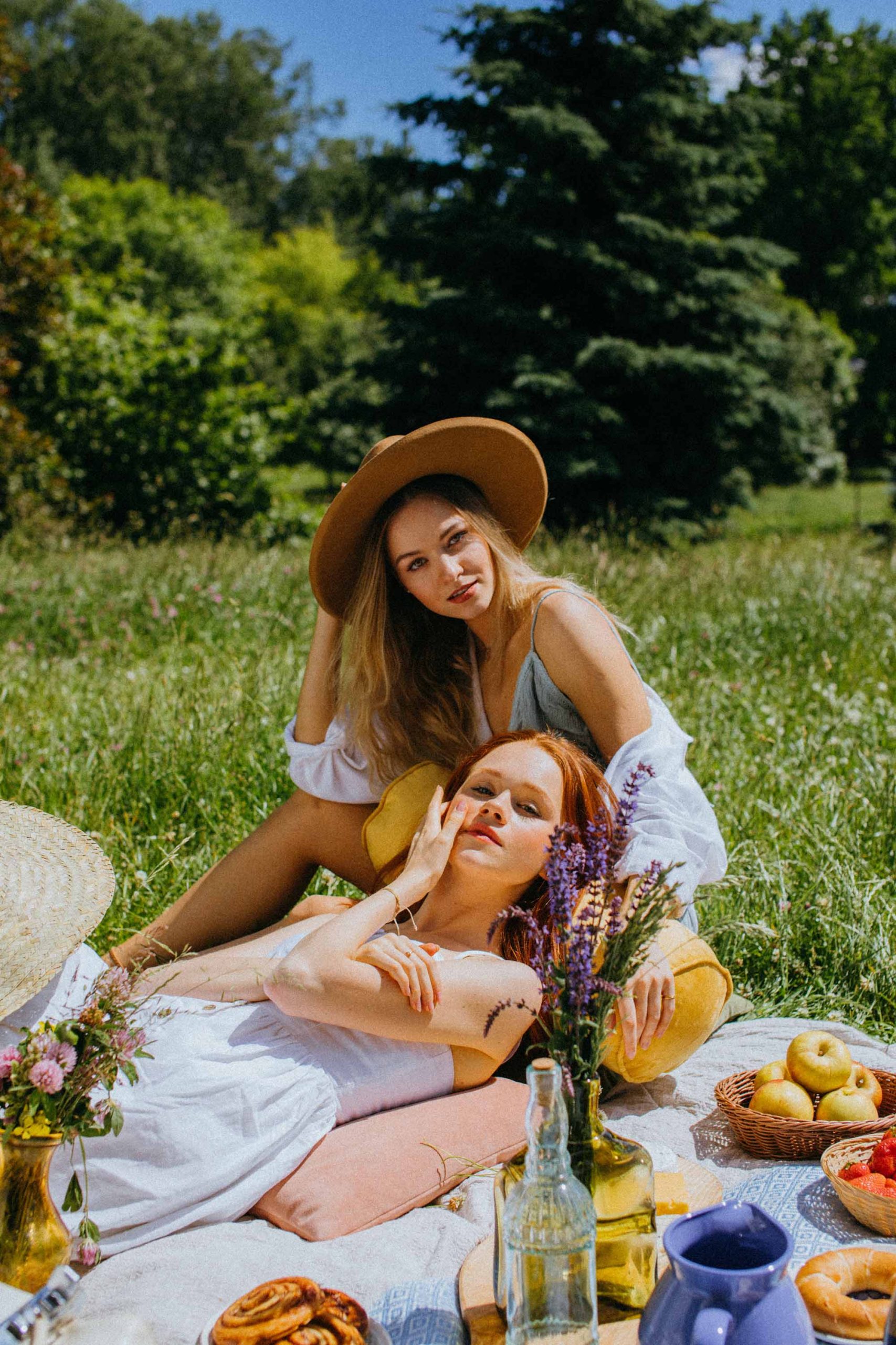 The girl who loves herself by being with the person she loves