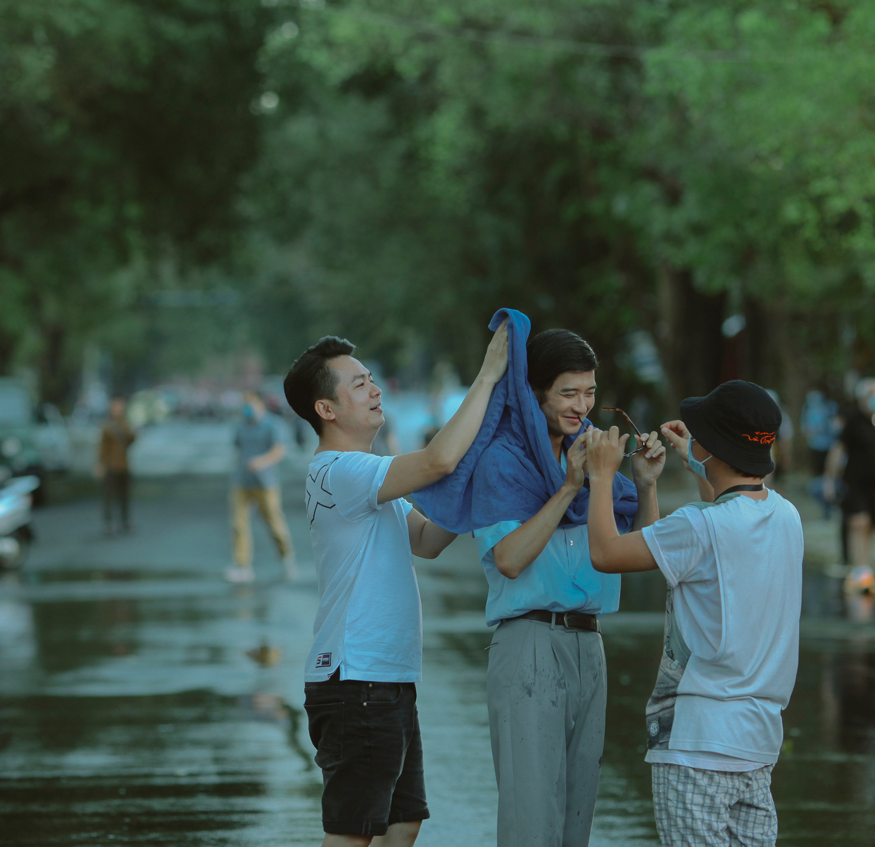 tạo hình Trịnh Công Sơn của Avin Lu trong phim Em và Trịnh