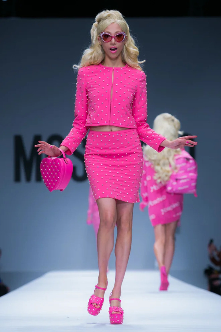 phong cách búp bê Barbie