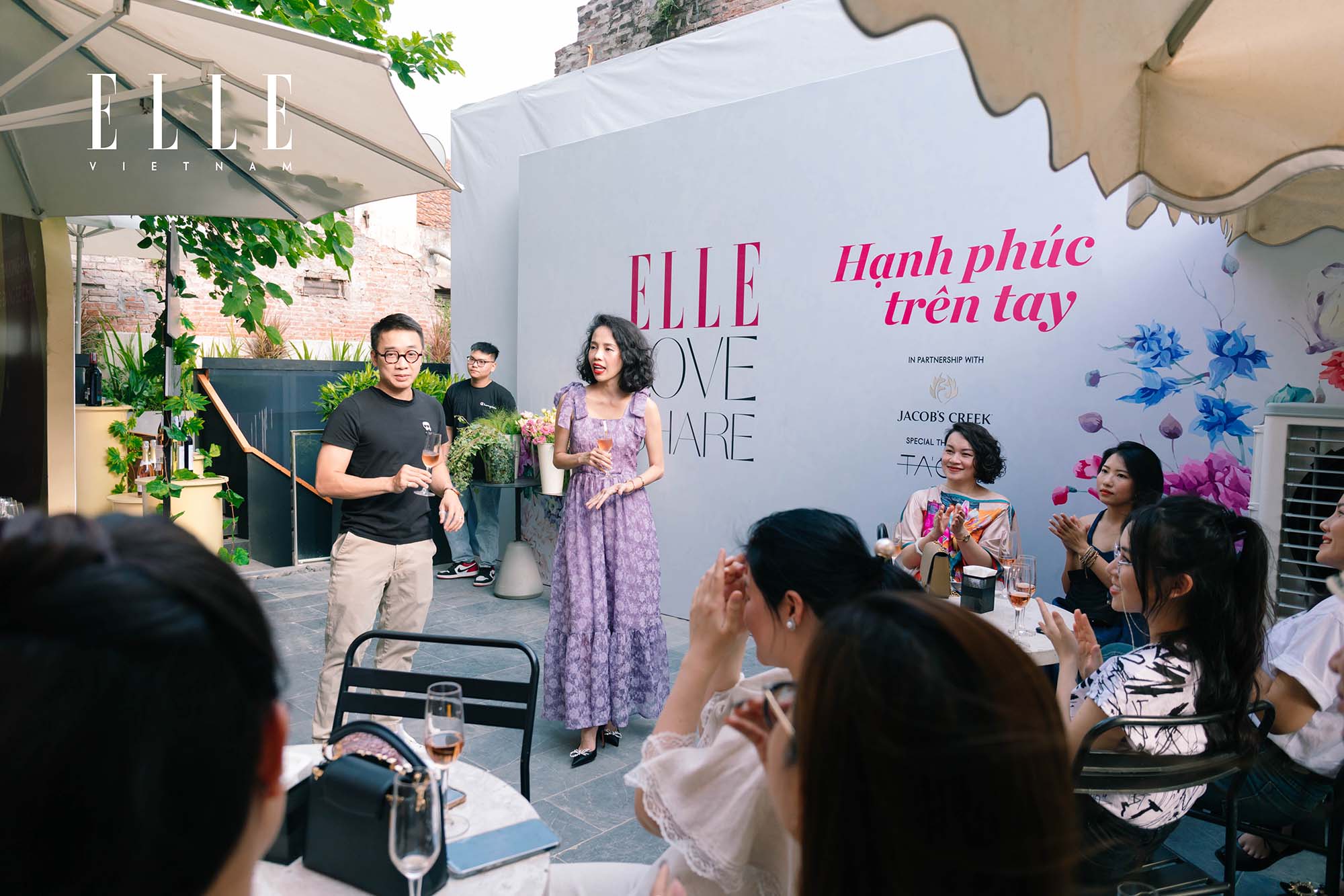 ELLE Love and Share hạnh phúc trên tay