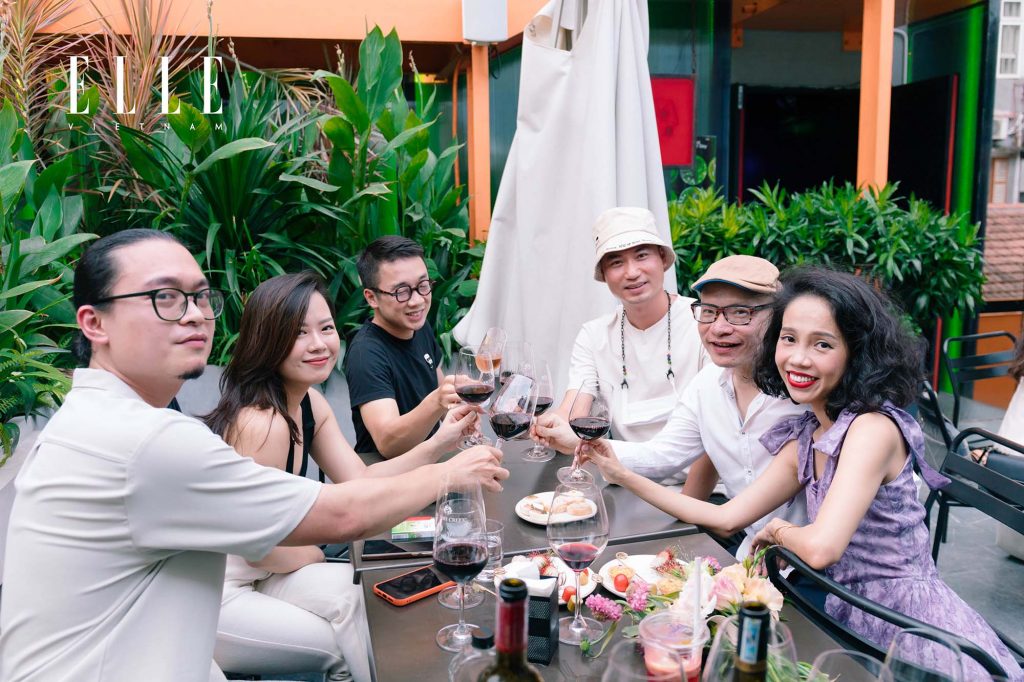 ELLE Love and Share hạnh phúc trên tay